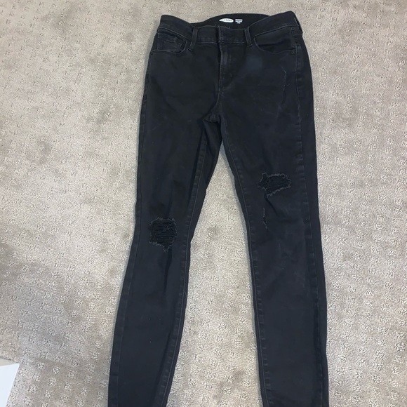 Old Navy Black ripped Jeans - Picture 2 of 2